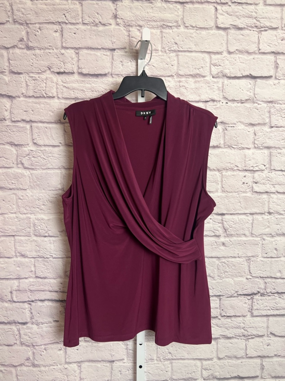 DKNY Sleeveless Faux Wrap Top size XXL